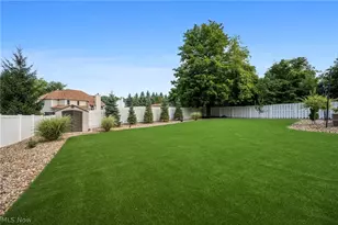 9475 Johnnycake Ridge Rd, Mentor, OH 44060 - Photo 41