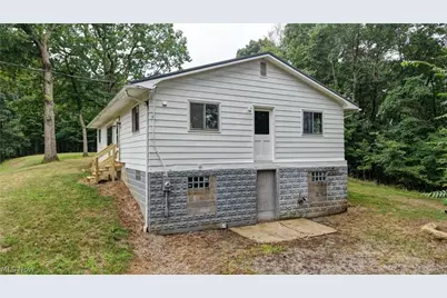 5300 Greenridge Rd, New Philadelphia, OH 44663 - Photo 9