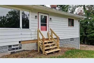 5300 Greenridge Rd, New Philadelphia, OH 44663 - Photo 7
