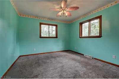 5300 Greenridge Rd, New Philadelphia, OH 44663 - Photo 17