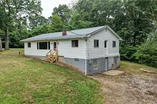 5300 Greenridge Rd, New Philadelphia, OH 44663 - Photo 3