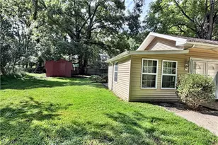 35930 Highland Dr, Eastlake, OH 44095 - Photo 3