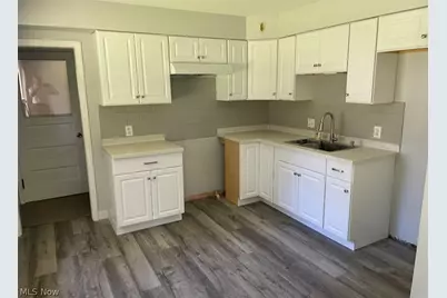 3364 Glen Oaks Drive, Youngstown, OH 44511 - Photo 9