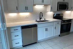 2581 Shakespeare Ln, Avon, OH 44011 - Photo 7