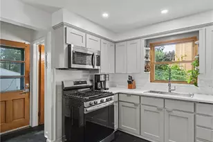 1720 Wiltshire Rd, Akron, OH 44313 - Photo 9