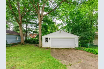 1720 Wiltshire Road, Akron, OH 44313 - Photo 23
