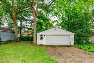 1720 Wiltshire Rd, Akron, OH 44313 - Photo 23