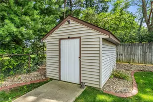 3666 Sleepy Hollow Rd, Brunswick Hills, OH 44212 - Photo 35