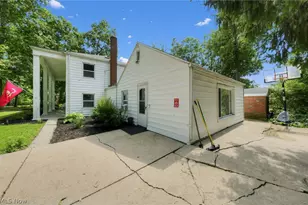 222 E Howard St, Willard, OH 44890 - Photo 15