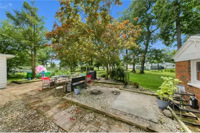 222 E Howard Street, Willard, OH 44890 - Photo 3