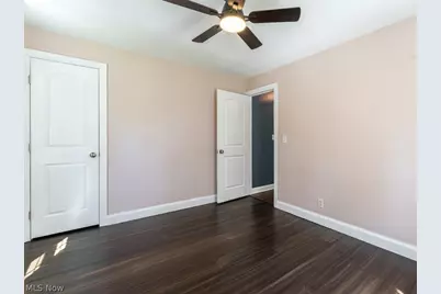 5560 East Boulevard NW, Canton, OH 44718 - Photo 9