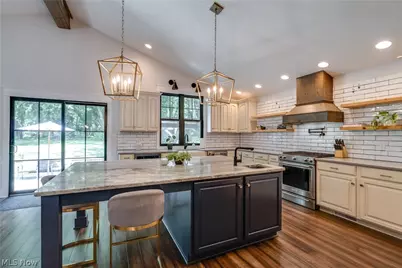 5560 East Boulevard NW, Canton, OH 44718 - Photo 3