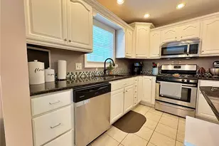 873 W Shore Blvd, Sheffield Lake, OH 44054 - Photo 11