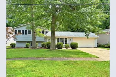 873 W Shore Boulevard, Sheffield Lake, OH 44054 - Photo 1