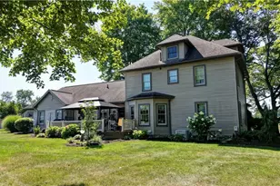 10557 Soehnlen Road NW, Beach City, OH 44608 - Photo 3