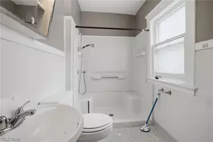 15715 School Ave, Loveland, OH 44110 - Photo 25