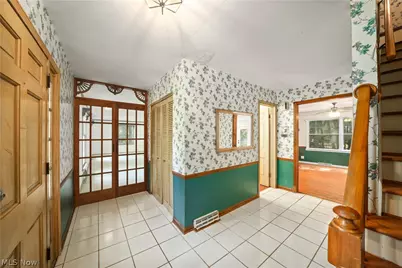 1091 Nina Lane, Akron, OH 44333 - Photo 3