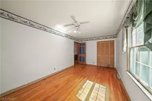 1091 Nina Ln, Akron, OH 44333 - Photo 15