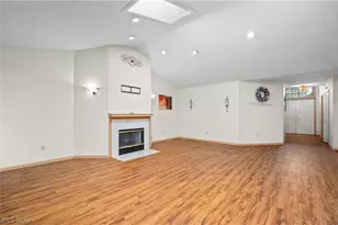 5214 Parkhurst Dr, Sheffield Village, OH 44054 - Photo 5