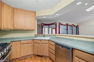 5214 Parkhurst Dr, Sheffield Village, OH 44054 - Photo 11