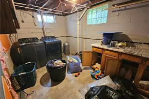 265 Massillon Rd, Akron, OH 44312 - Photo 23