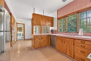 2715 Westdale Rd NW, Canton, OH 44708 - Photo 13
