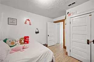 637 Dewey Ave, Elyria, OH 44035 - Photo 21