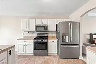 7779 Gresham Ln, Hudson, OH 44236 - Photo 13