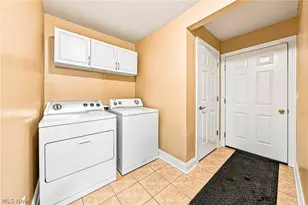 2043 N Park Ln, Roaming Shores, OH 44084 - Photo 33