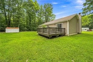 2043 N Park Ln, Roaming Shores, OH 44084 - Photo 9