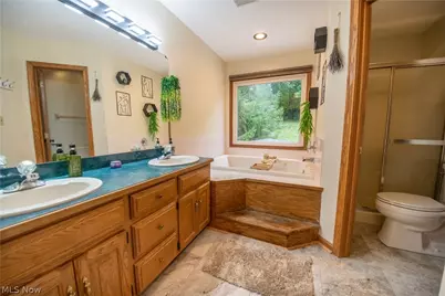 2885 Valley Road, Cuyahoga Falls, OH 44223 - Photo 19