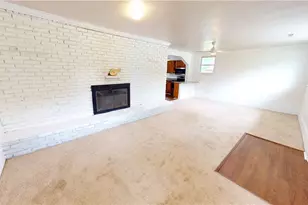 16702 Findlay St, Chagrin Falls, OH 44023 - Photo 3