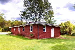 16702 Findlay St, Chagrin Falls, OH 44023 - Photo 19