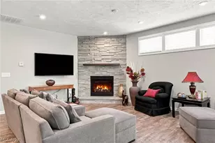 670 Shinnecock Ln, Aurora, OH 44202 - Photo 5