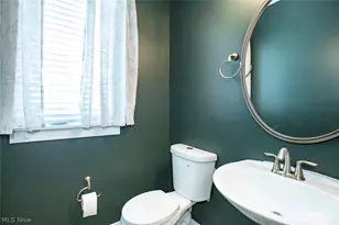 7309 Gateway Ct, Loveland, OH 44102 - Photo 11