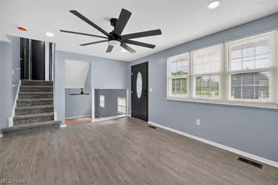 4036 Leavitt Road, Lorain, OH 44053 - Photo 11