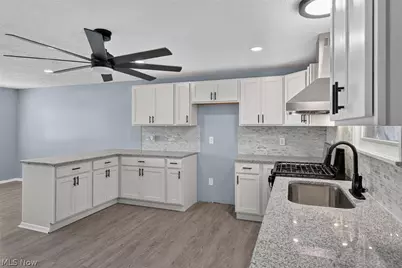 4036 Leavitt Road, Lorain, OH 44053 - Photo 13