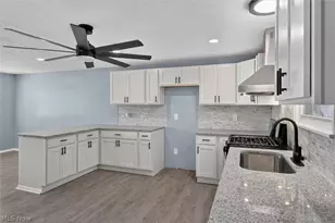 4036 Leavitt Rd, Lorain, OH 44053 - Photo 13