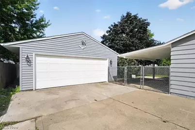 4036 Leavitt Road, Lorain, OH 44053 - Photo 49