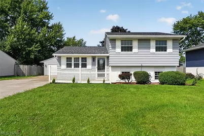 4036 Leavitt Road, Lorain, OH 44053 - Photo 1
