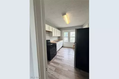 11721 Hamlen Avenue #UP, Loveland, OH 44120 - Photo 7
