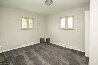 748 Hemlock Street NW, Massillon, OH 44647 - Photo 19