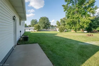 748 Hemlock Street NW, Massillon, OH 44647 - Photo 39