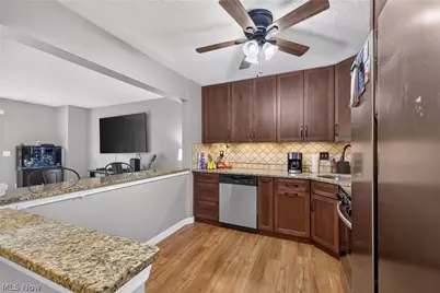 1285 Leeward Lane #B, Willoughby, OH 44094 - Photo 9