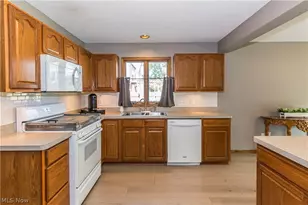 513 Ohio St, Elyria, OH 44035 - Photo 9