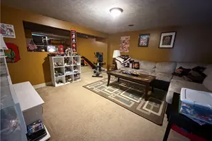137 E North Ave, East Palestine, OH 44413 - Photo 23