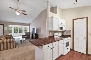2870 Shakespeare Ln, Avon, OH 44011 - Photo 17