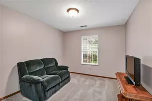 2870 Shakespeare Ln, Avon, OH 44011 - Photo 19