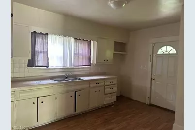 405 Drake Avenue, Youngstown, OH 44505 - Photo 7