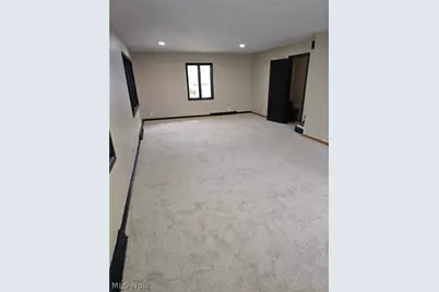 122 21st Street NW, Barberton, OH 44203 - Photo 5
